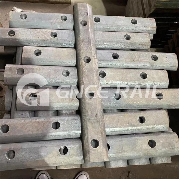 2R65 Railway Plates